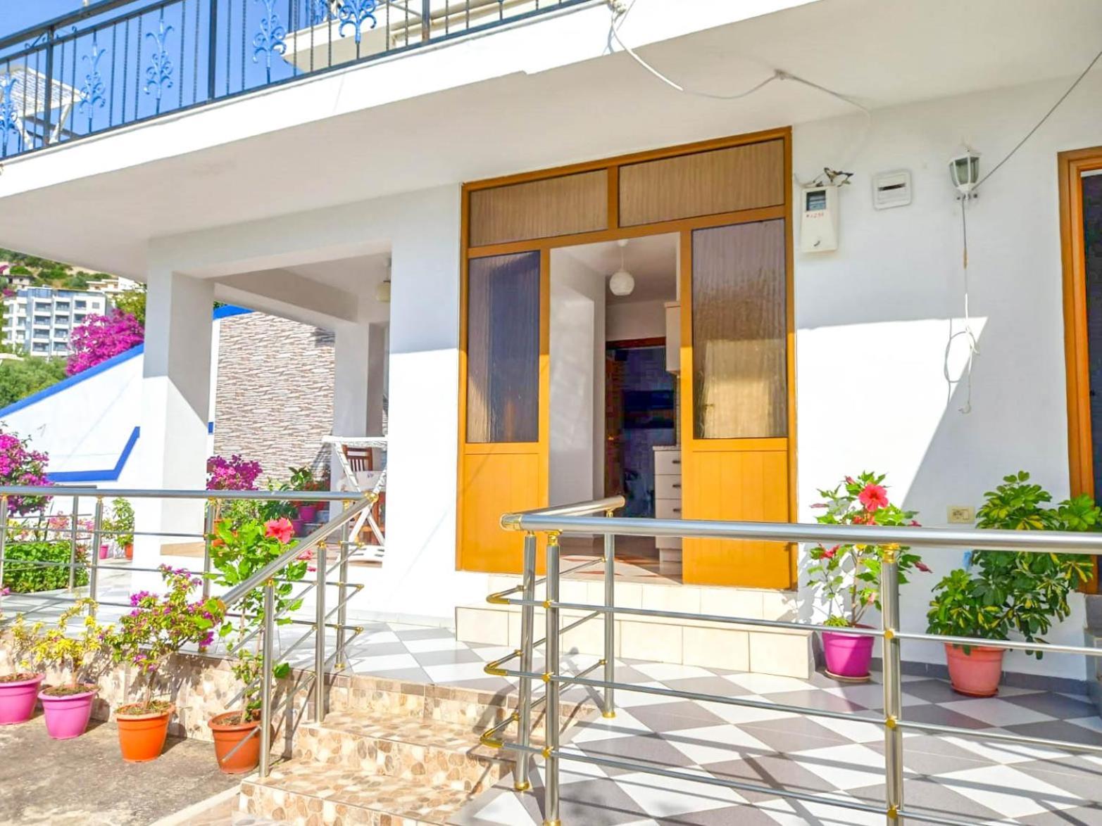 Sea View Apartments Vlorë Exterior foto